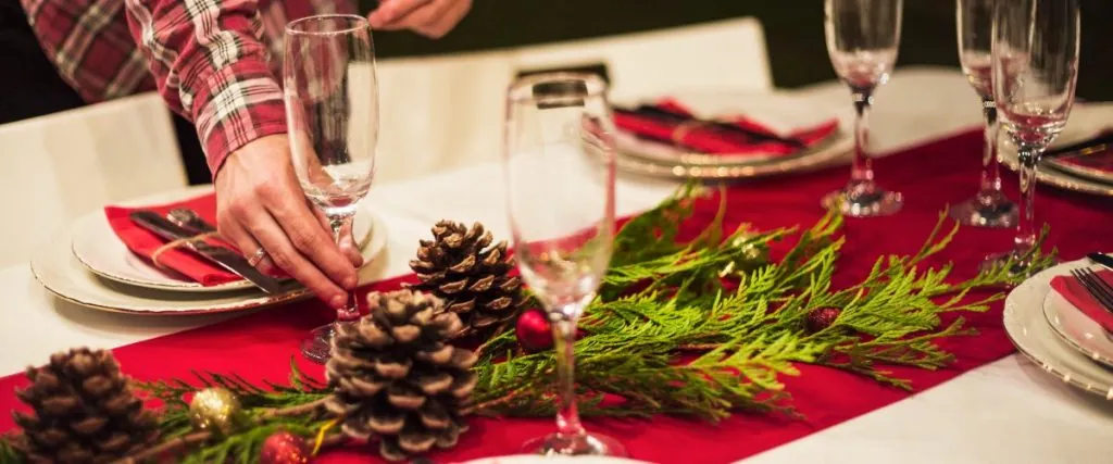 Preparar tienda online para ventas de fin de año en gastronomía: ejemplo de mesa navideña