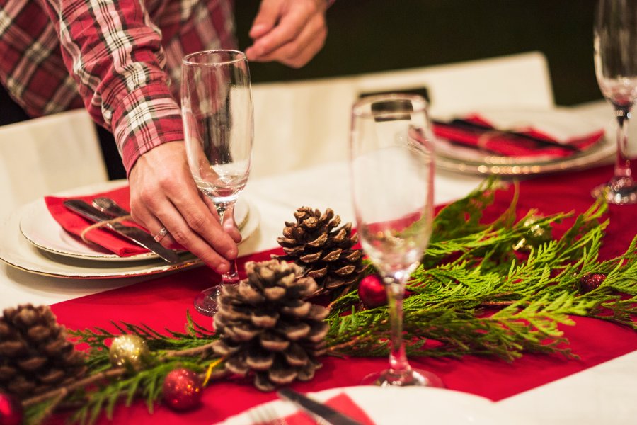 Preparar tienda online para ventas de fin de año en gastronomía: ejemplo de mesa navideña